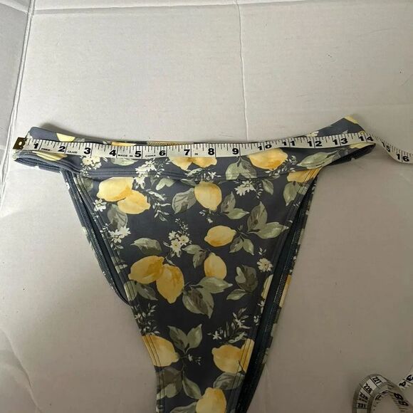 Abercrombie & Fitch Lemon Print High Leg Cheeky Bikini Bottom sz M - Picture 6 of 7